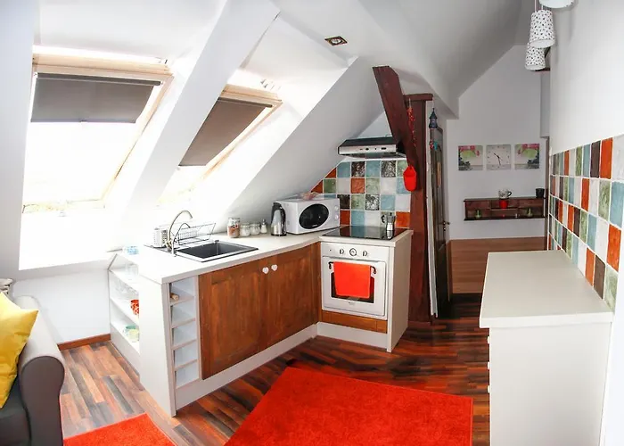 St. Gellert Square - Minilux *